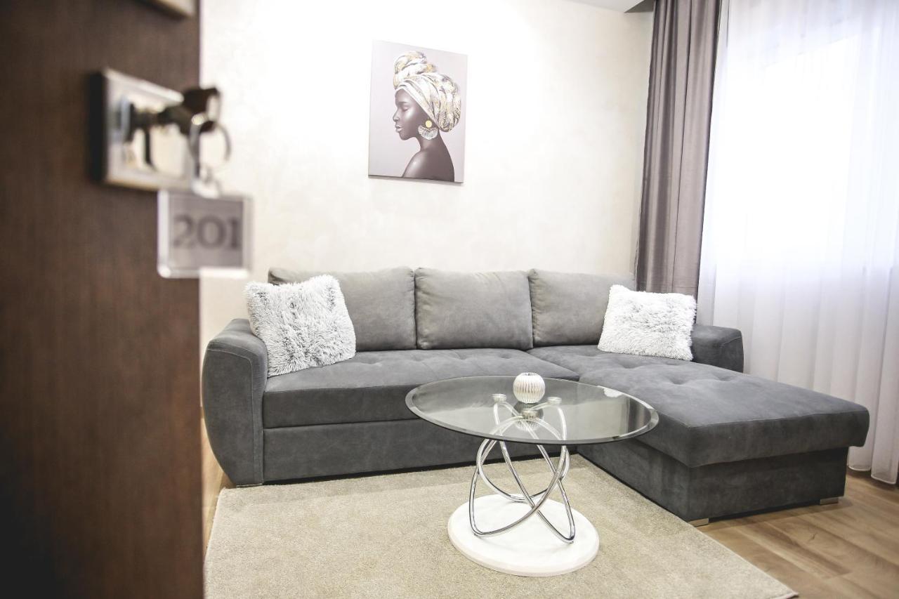 Vila Mb Ruma Dış mekan fotoğraf